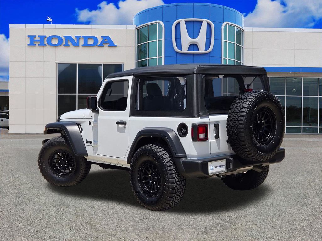 Used 2025 Jeep Wrangler SUV