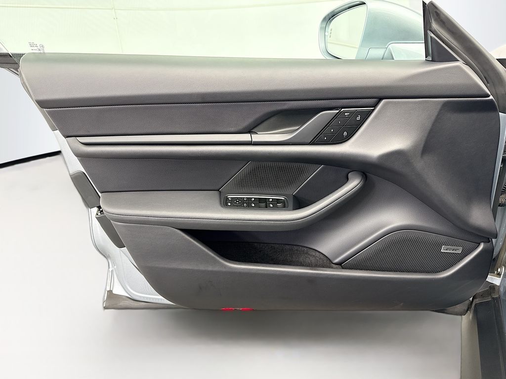 Thumbnail: 2024 Porsche Taycan - 23