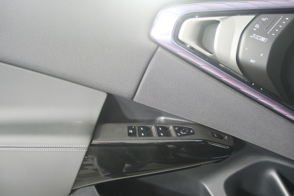 Thumbnail: 2026 BMW X3 - 9