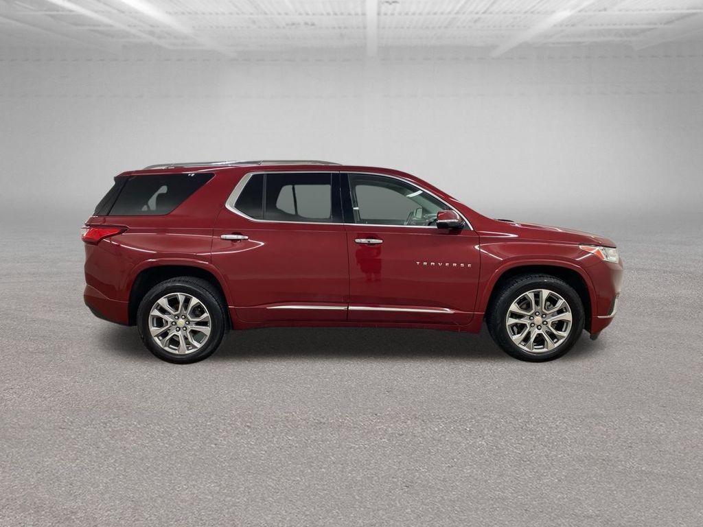 2019 Chevrolet Traverse Premier photo