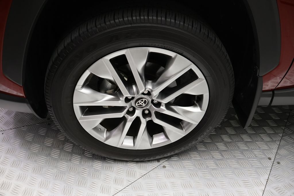 Thumbnail: 2025 Toyota RAV4 - 4