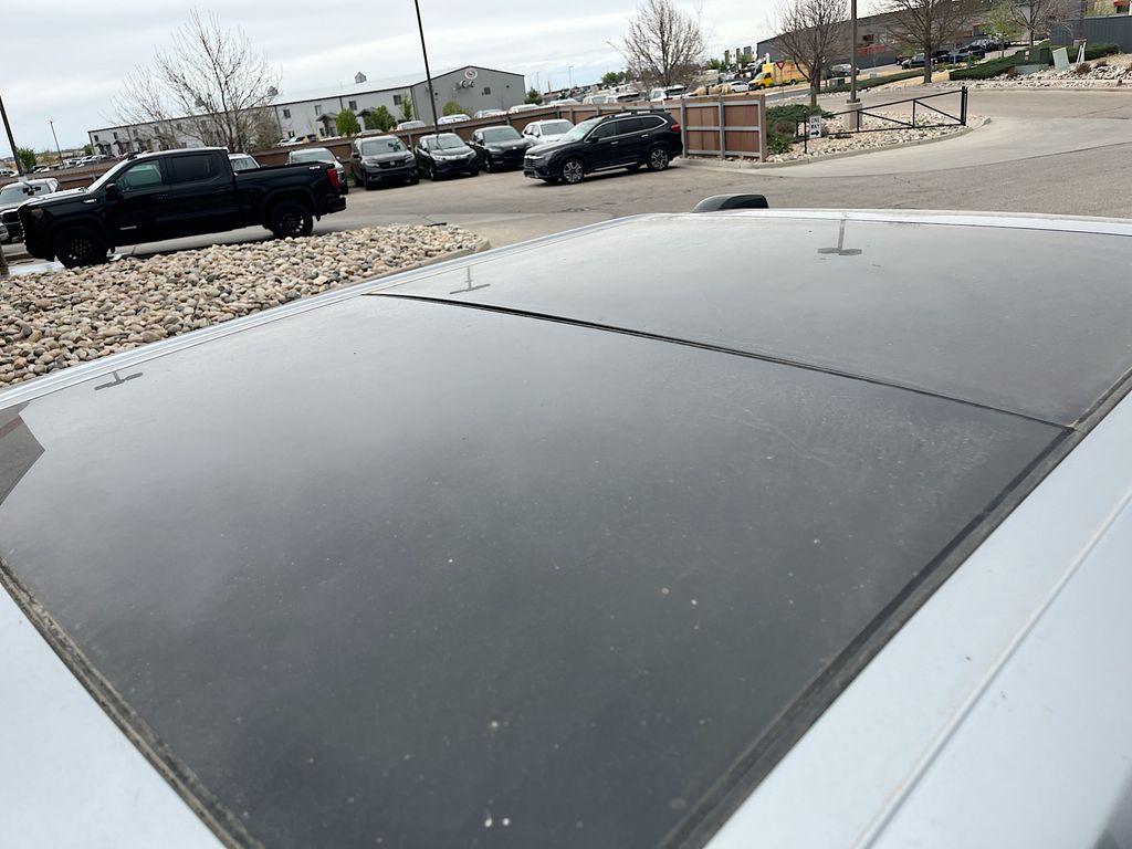 Used 2024 Silver Ford Platinum image 23