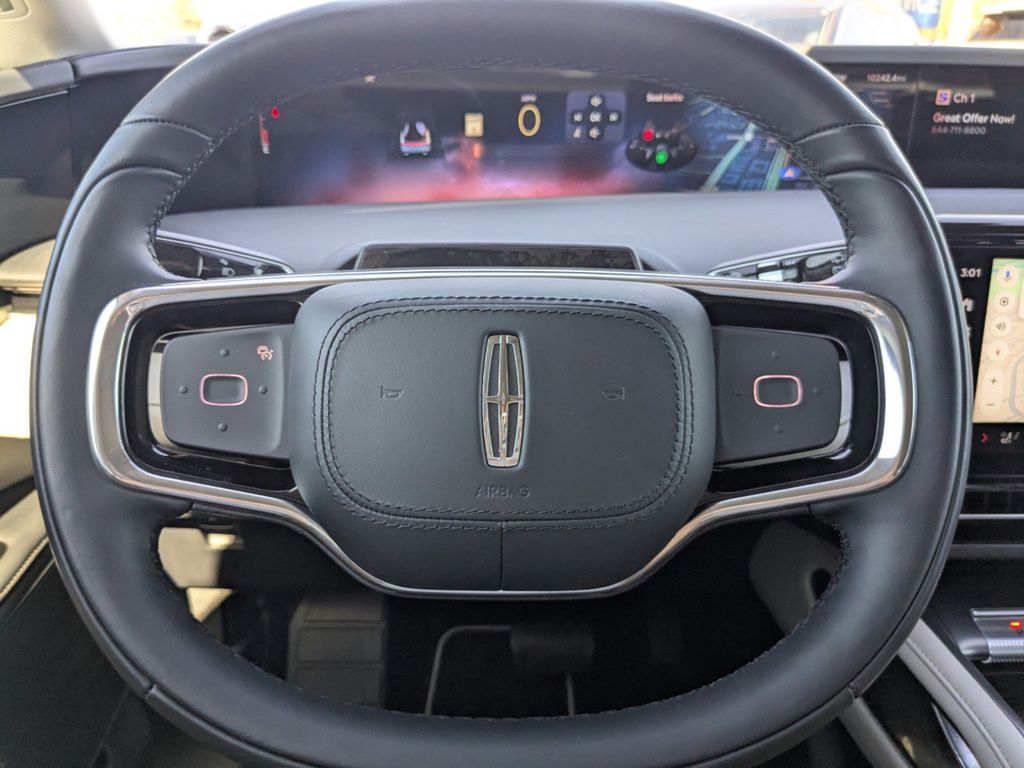 2025 Lincoln Nautilus Reserve