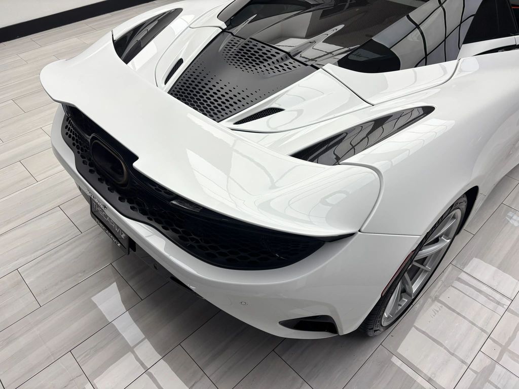 2024 McLaren 750S