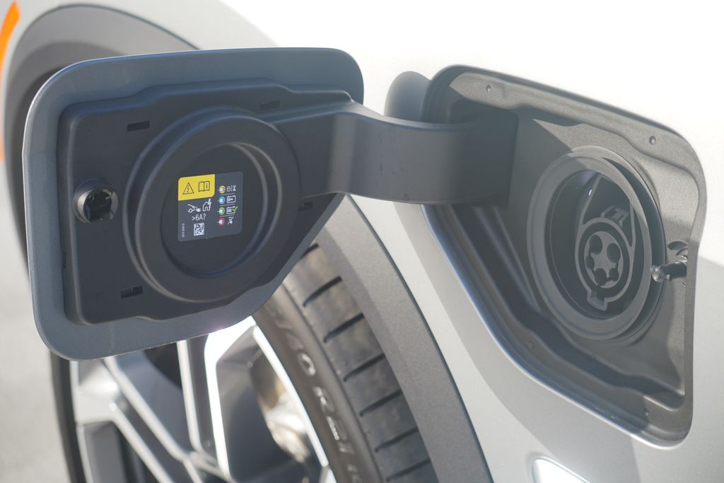 Thumbnail: 2026 BMW X5 - 6