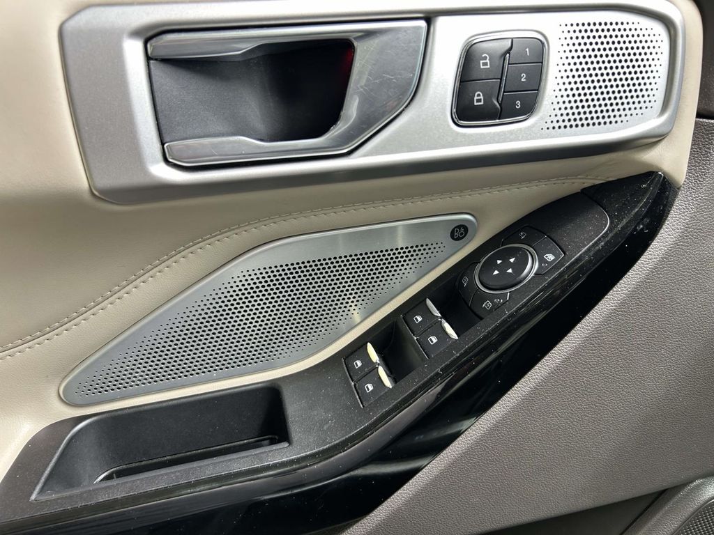 Used 2021 Ford Explorer SUV