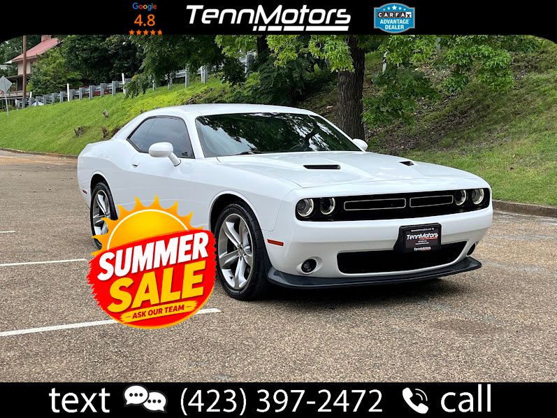 Bright White Clearcoat 2015 Dodge Challenger Coupe Rear-Wheel Drive 6-Speed Manual