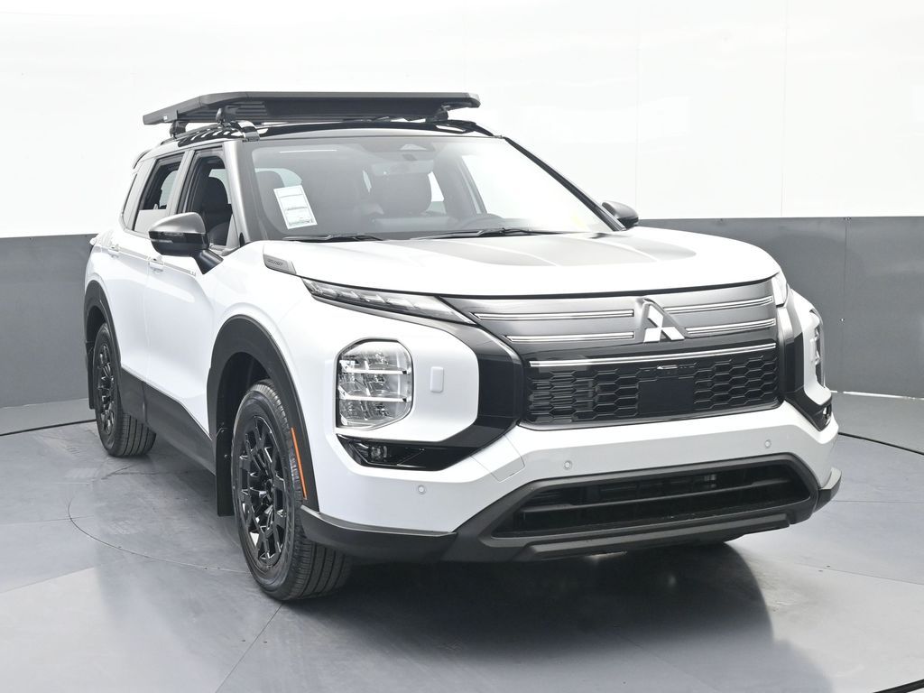 New 2026 White / Black Mitsubishi Trail Edition image 9