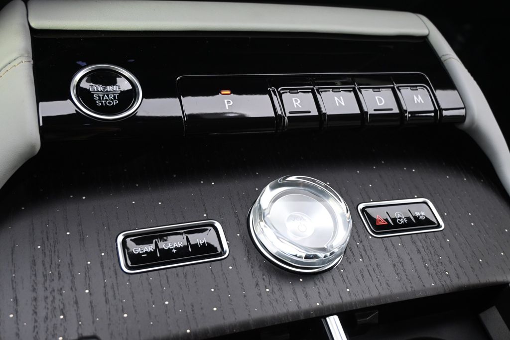 New 2026 White Lincoln Black Label image 28