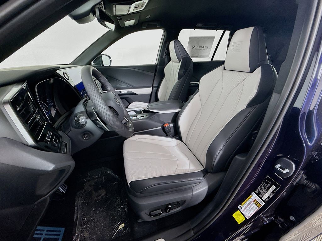 Thumbnail: 2026 Lexus TX - 16