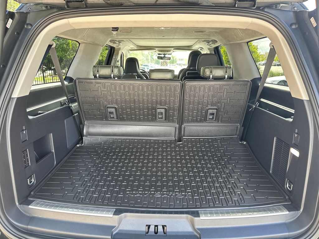 Used Car 2022 Lincoln Navigator L  Black Label For Sale Under $60,000 In Austin, Texas