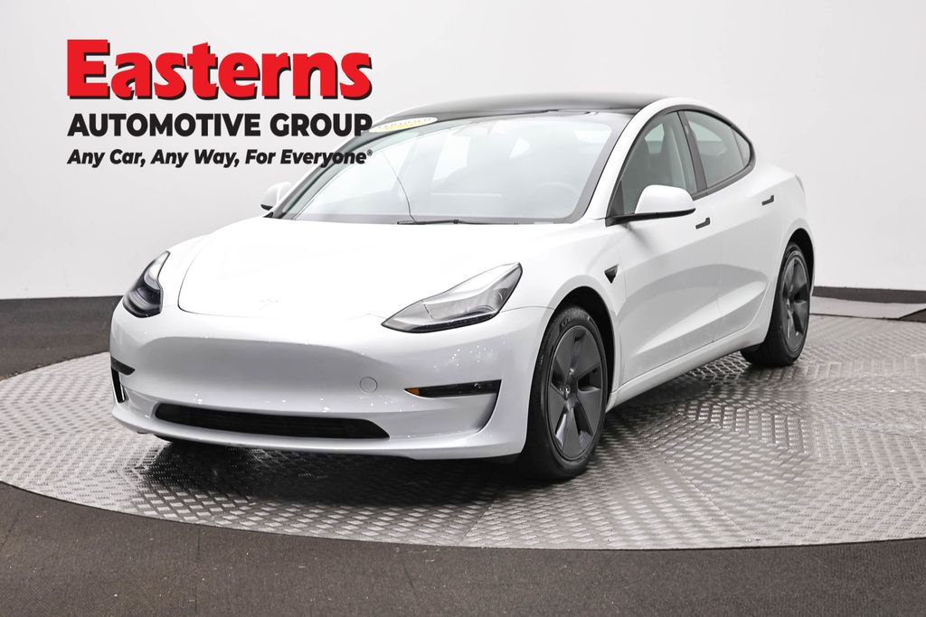 2023 Tesla Model 3 -'s photo