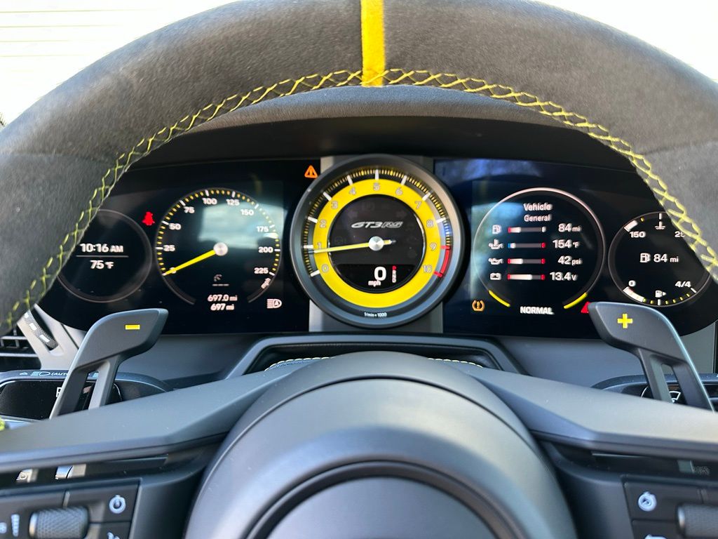 Thumbnail: 2025 Porsche 911 - 27