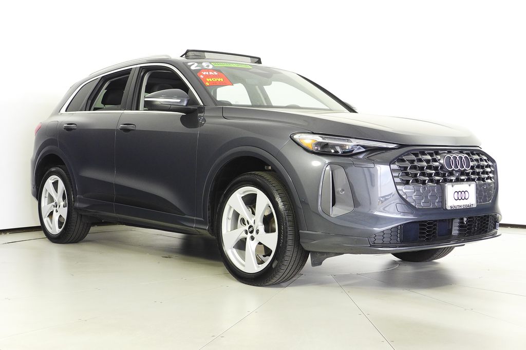 Thumbnail: 2025 Audi Q5 - 4