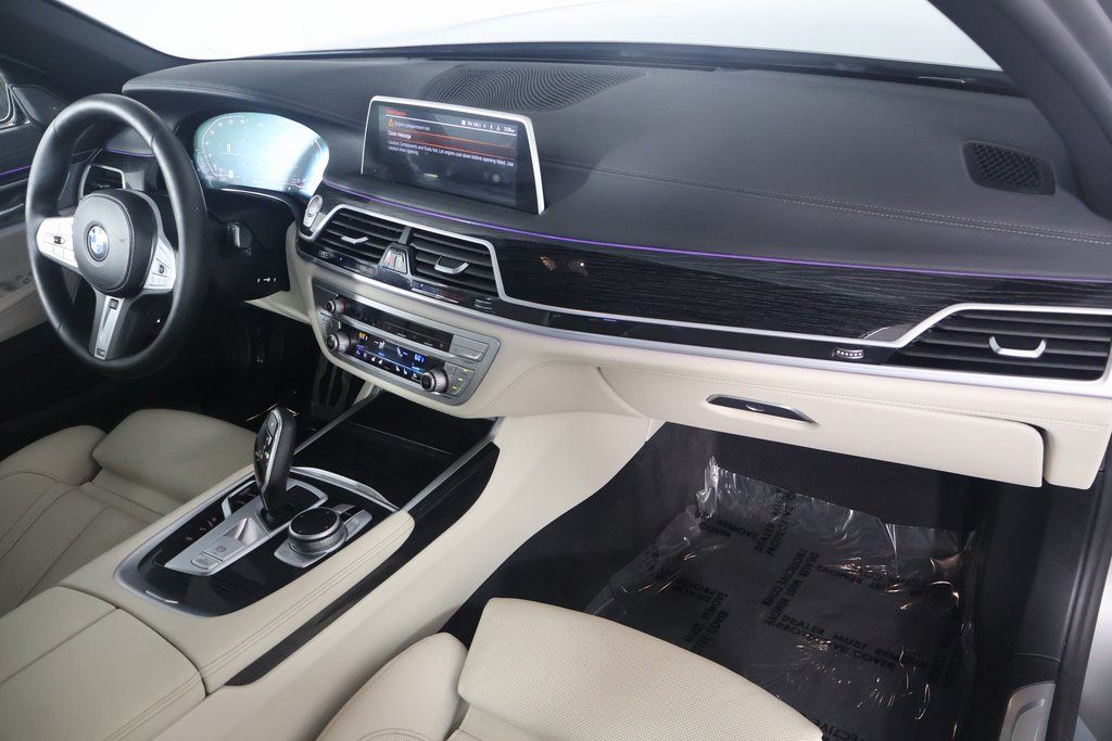 Thumbnail: 2022 BMW 7 Series - 9