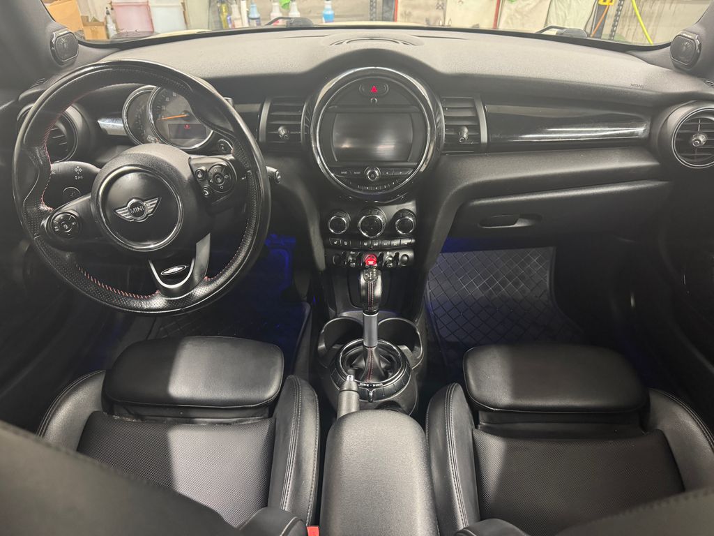 2017 MINI Cooper S Base