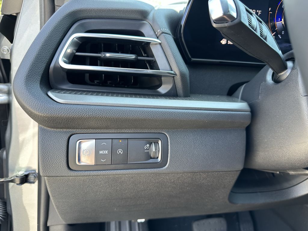 new 2026 Chevrolet Traverse car, priced at $38,295