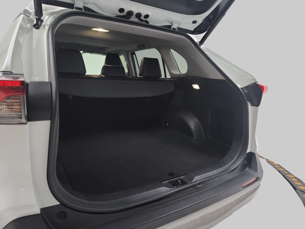 2022 Toyota RAV4 Hybrid Limited - 8