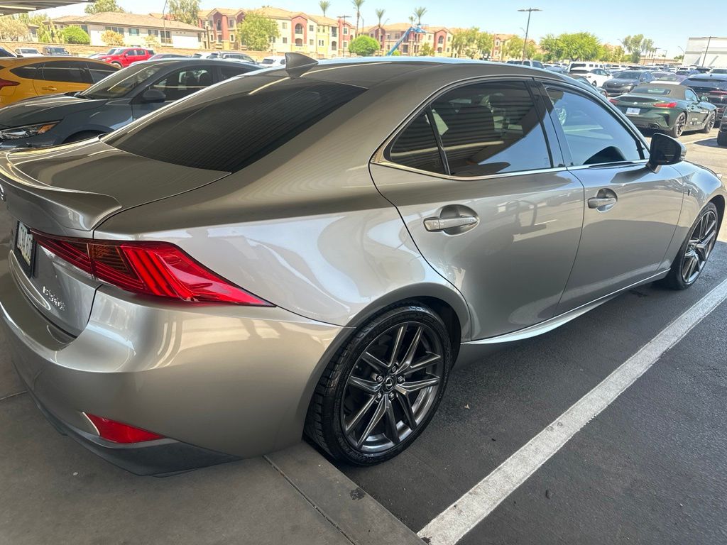 Thumbnail: 2017 Lexus IS - 4