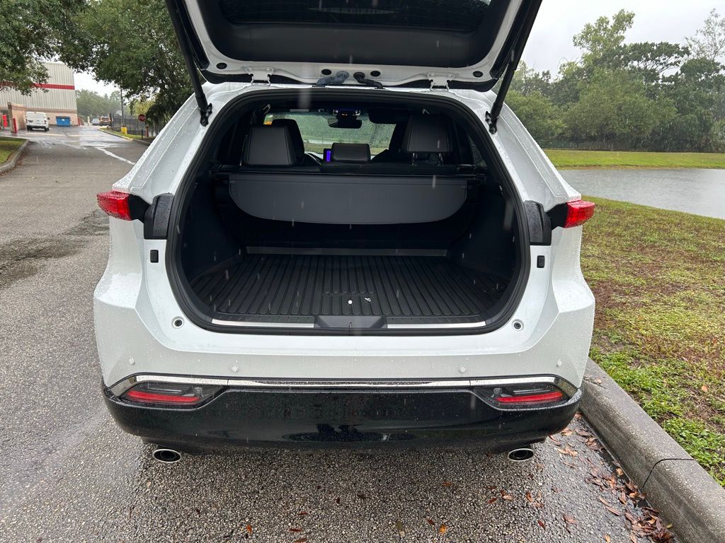 2024 Toyota Venza Nightshade Edition 10