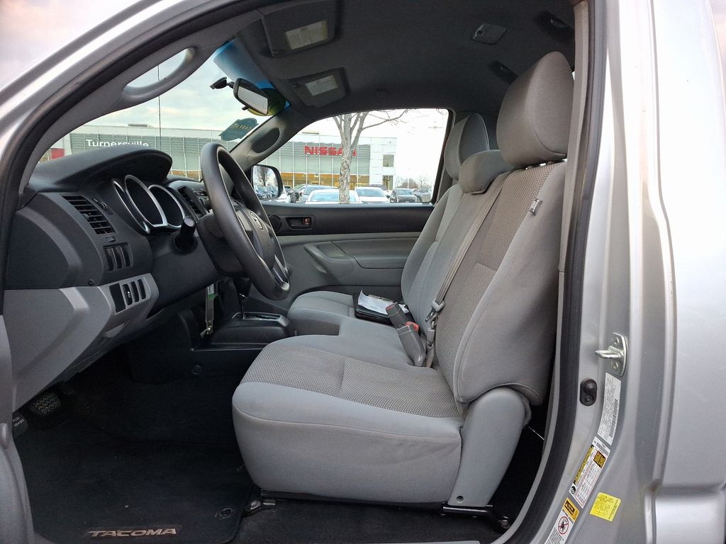 2012 Toyota Tacoma Base 16