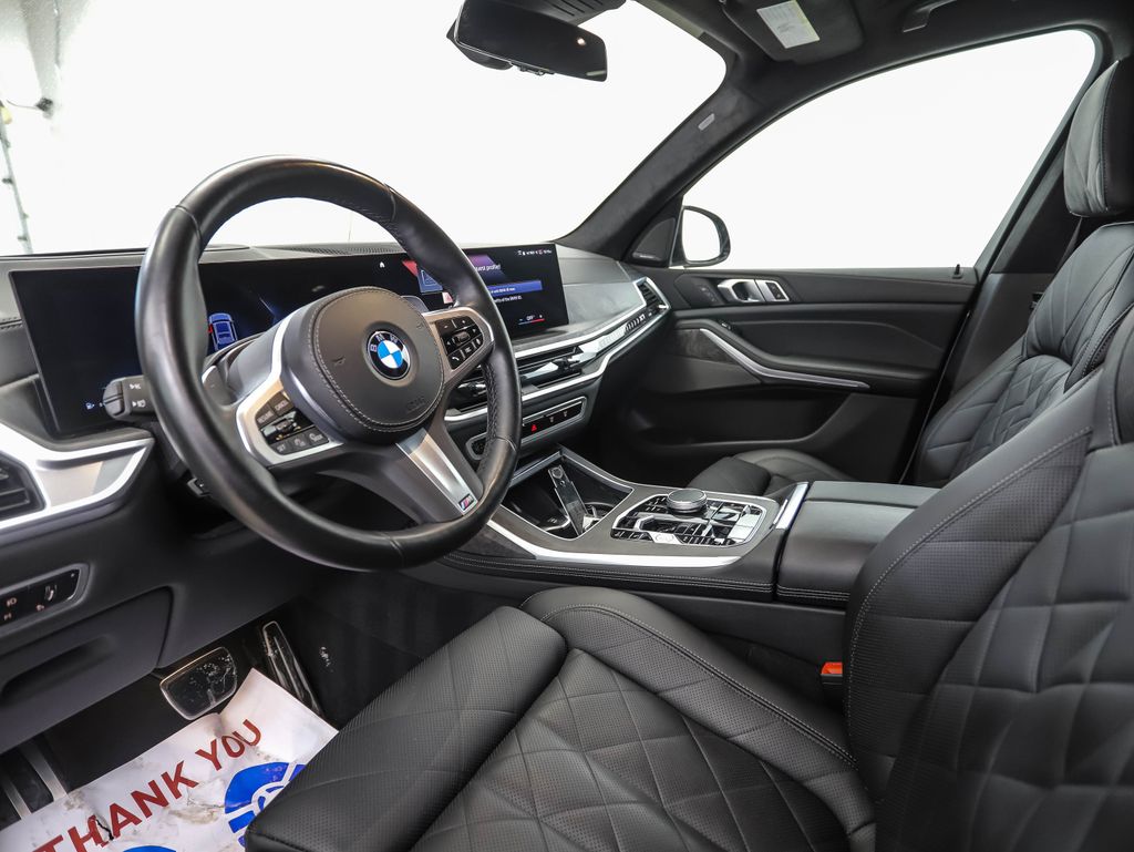 Thumbnail: 2023 BMW X7 - 10