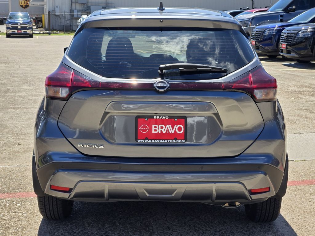 2024 Nissan Kicks S - 4