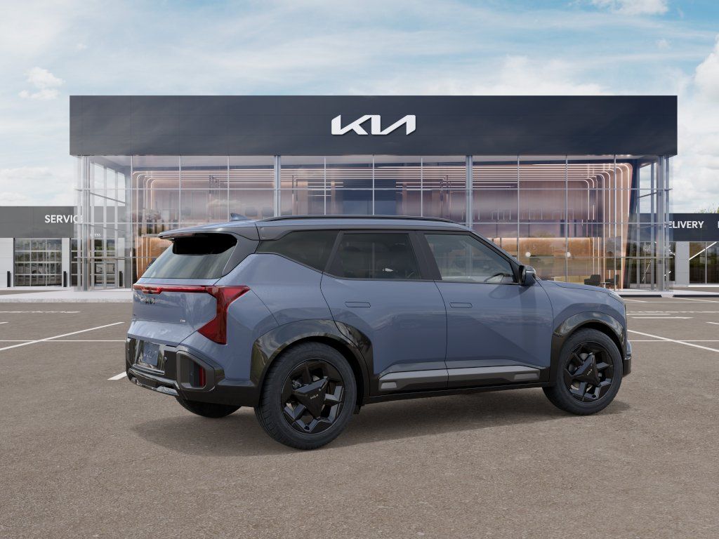 2027 Pale Gray Kia Seltos X-Line S AWD SUV