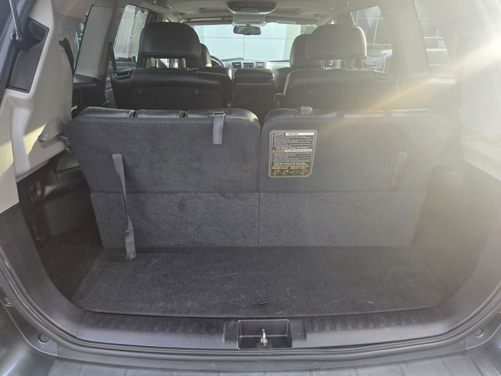 2011 Toyota Highlander SE