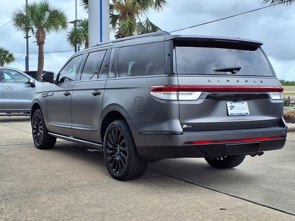 2024 Lincoln Navigator L Black Label Gray at Wharton Ford