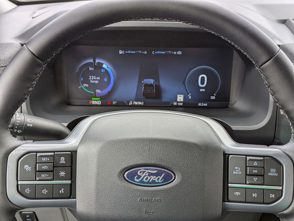 2025 Ford F-150 Lightning Flash
