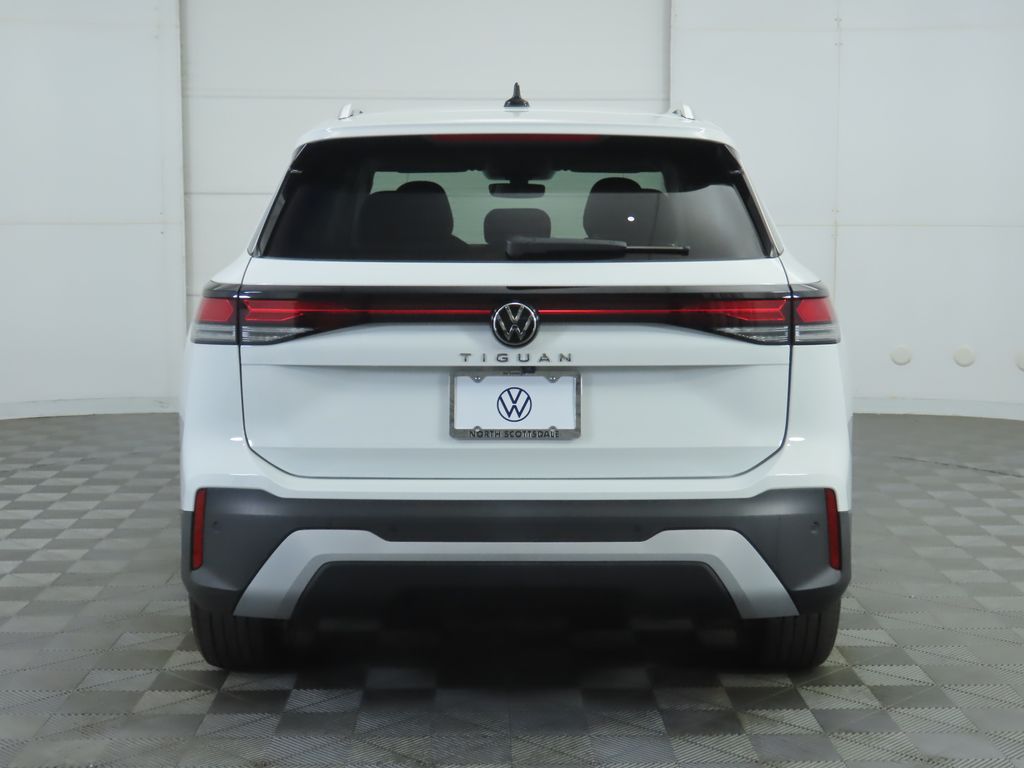 Thumbnail: 2025 Volkswagen Tiguan - 7