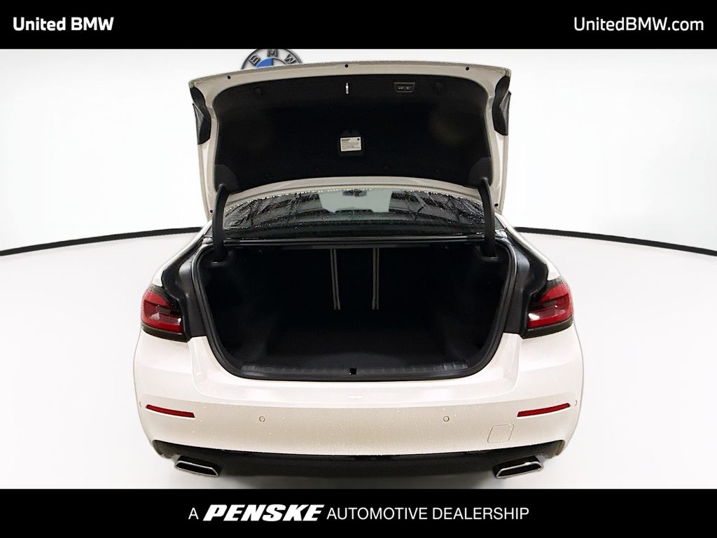 Thumbnail: 2023 BMW 5 Series - 14