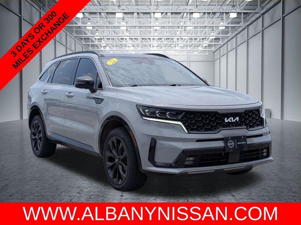 Gray 2022 Kia Sorento SUV / Crossover All-Wheel Drive 8-Speed Dual Clutch