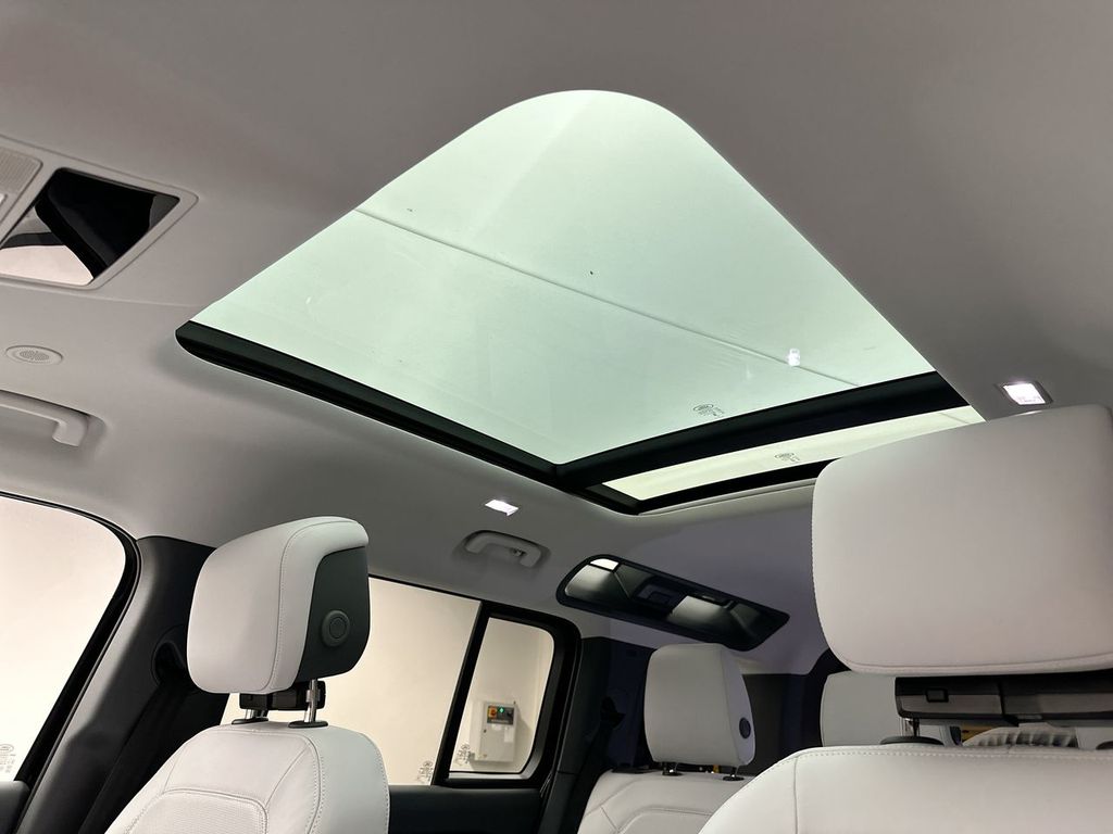 Thumbnail: 2025 Land Rover Defender - 16