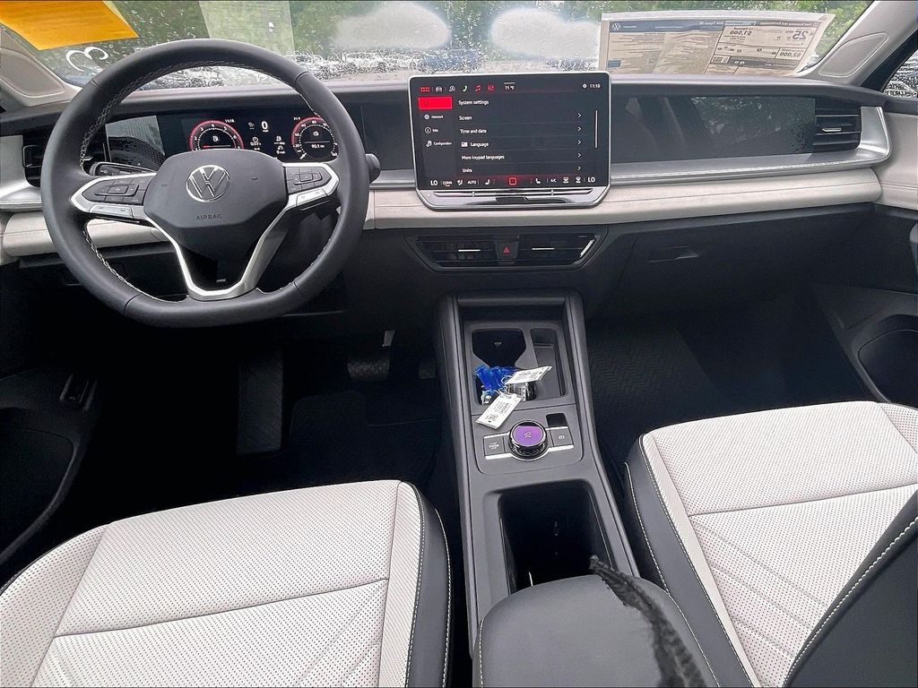 2026 Volkswagen Tiguan — photo 12