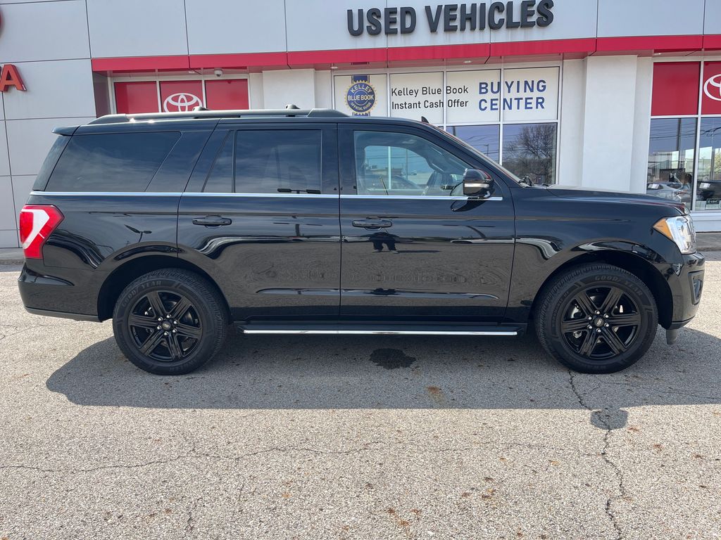 2021 Ford Expedition XLT photo