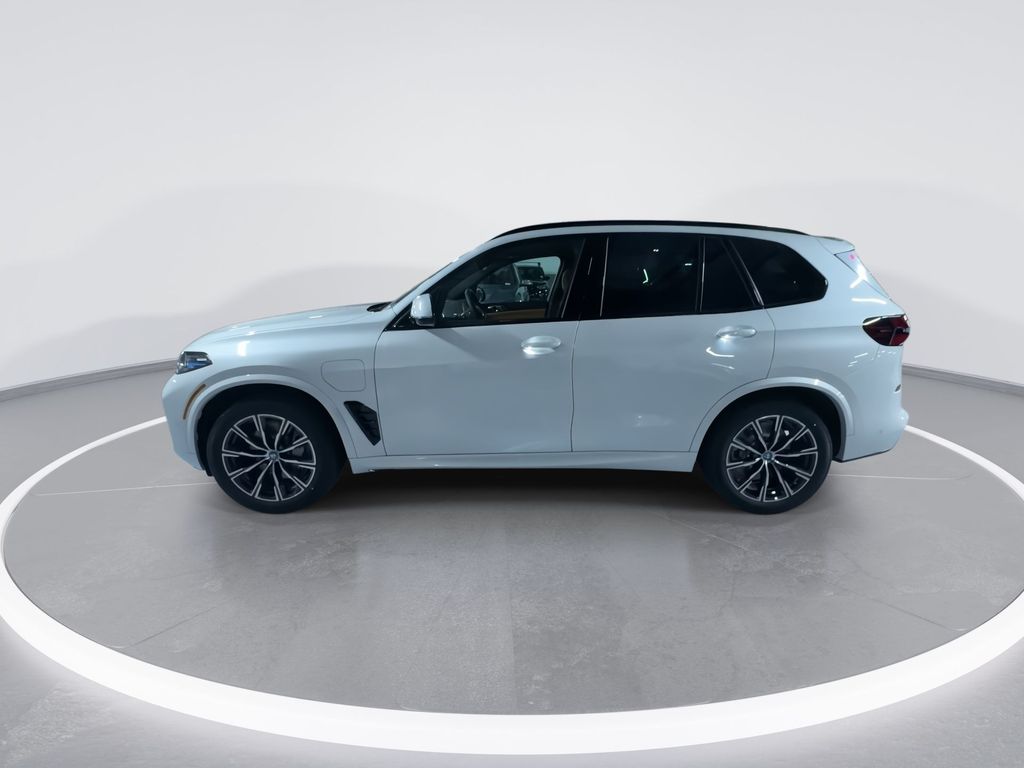 2025 BMW X5 xDrive50e 5