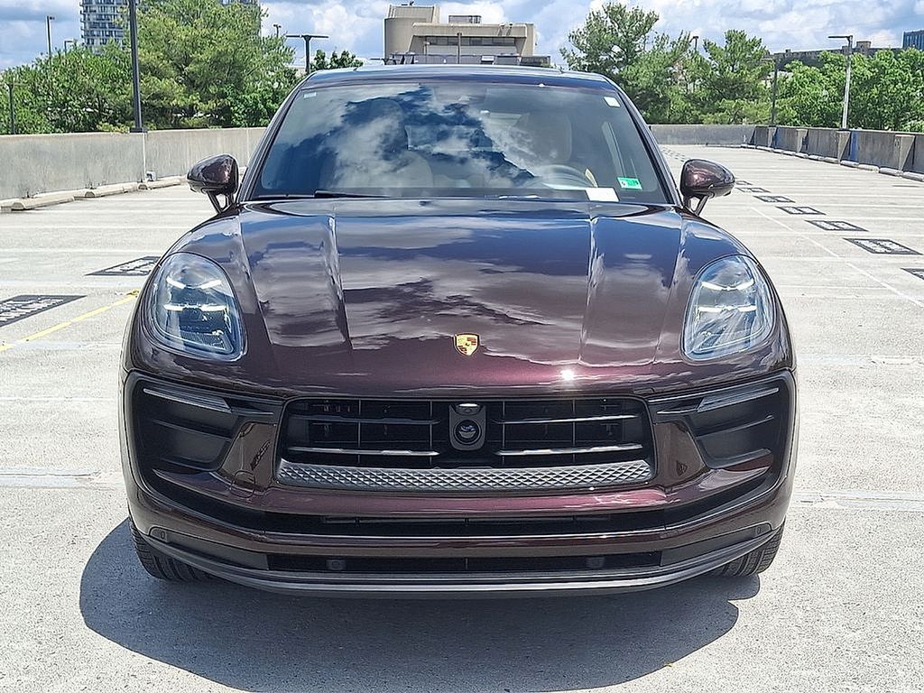 Thumbnail: 2025 Porsche Macan - 6