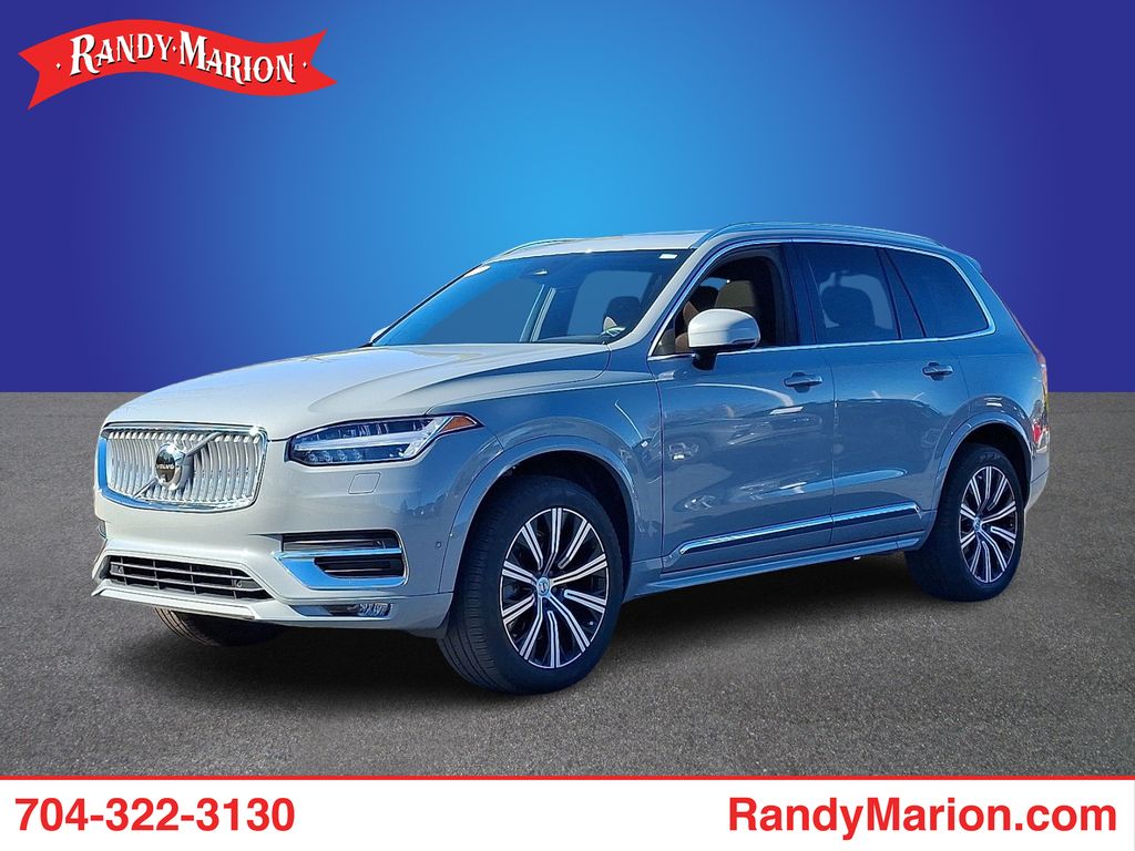 2025 Volvo XC90 B5 Plus Bright Theme AWD