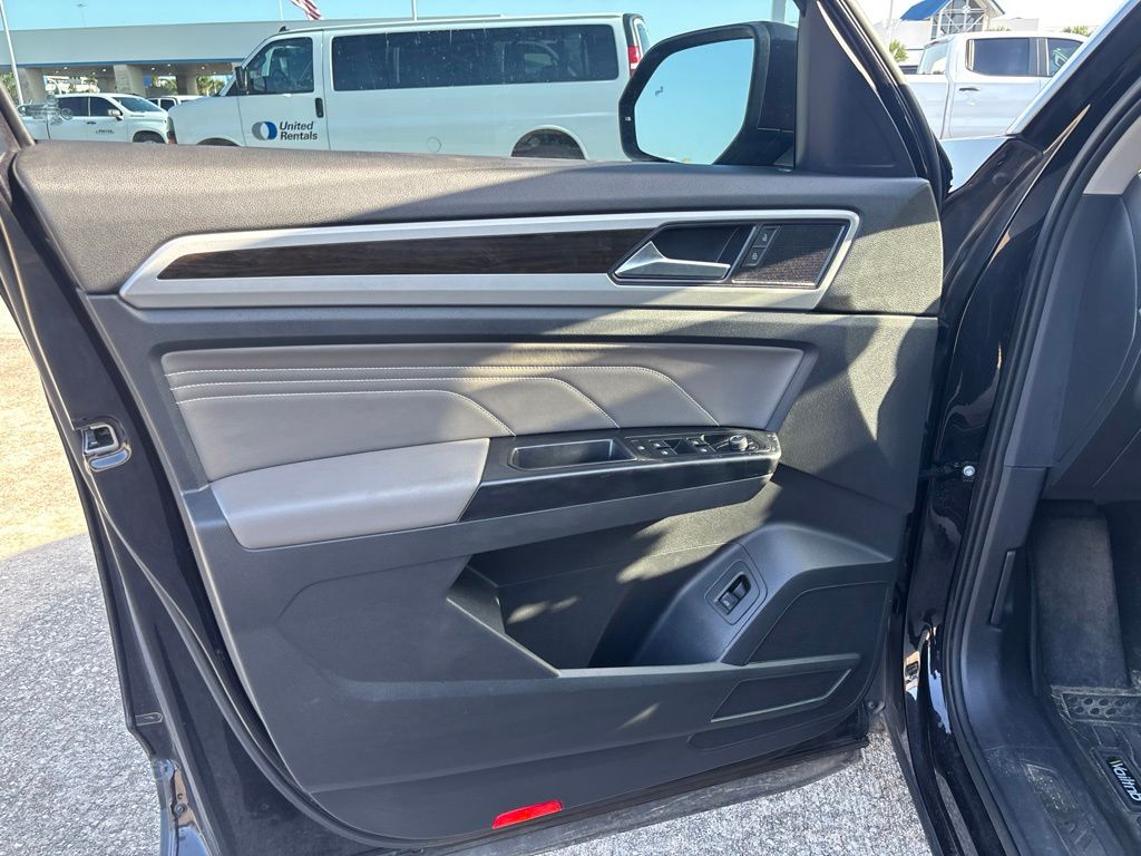 2021 Volkswagen Atlas 2.0T SE w/Technology Black at Parkway Family Mazda