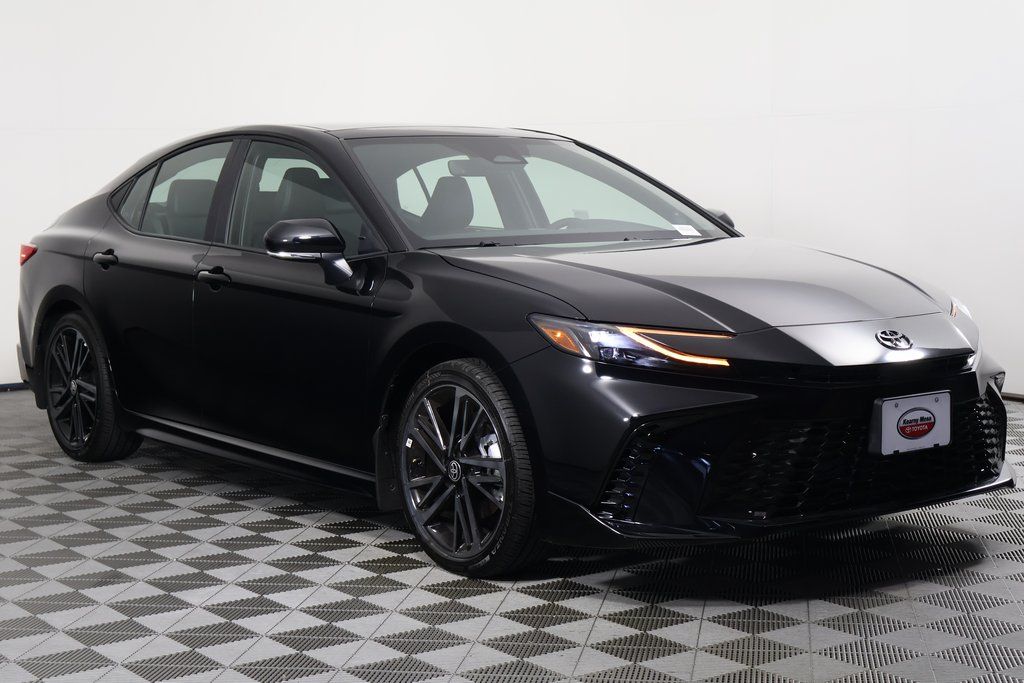 Thumbnail: 2025 Toyota Camry - 3