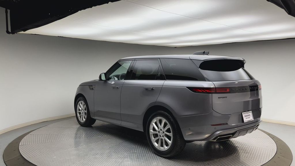 Thumbnail: 2024 Land Rover Range Rover Sport - 4