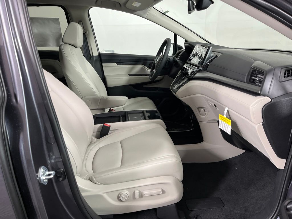 Thumbnail: 2026 Honda Odyssey - 8