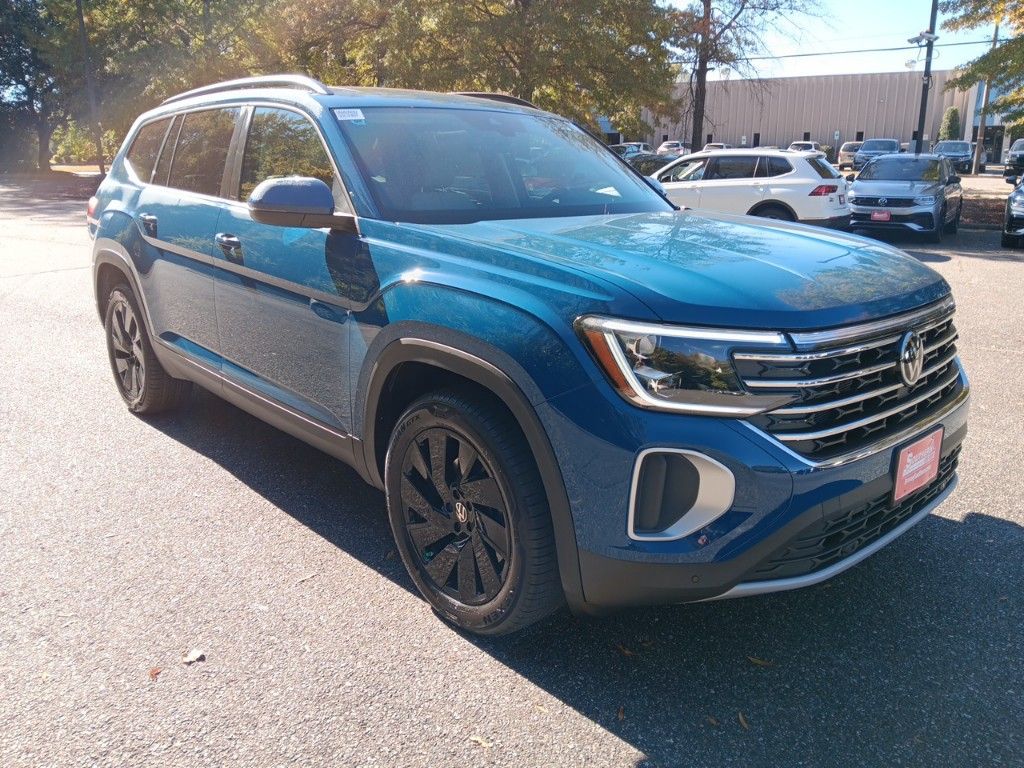 2025 Volkswagen Atlas 2.0T SE w/Technology 7