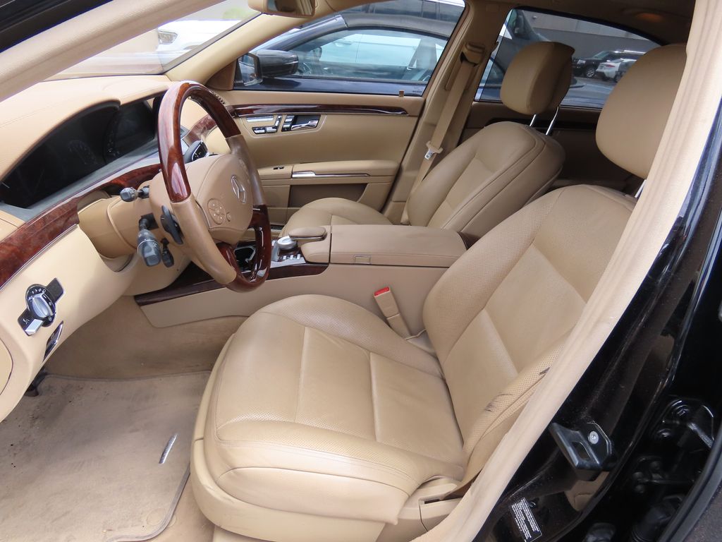 Thumbnail: 2010 Mercedes-Benz S-Class - 10