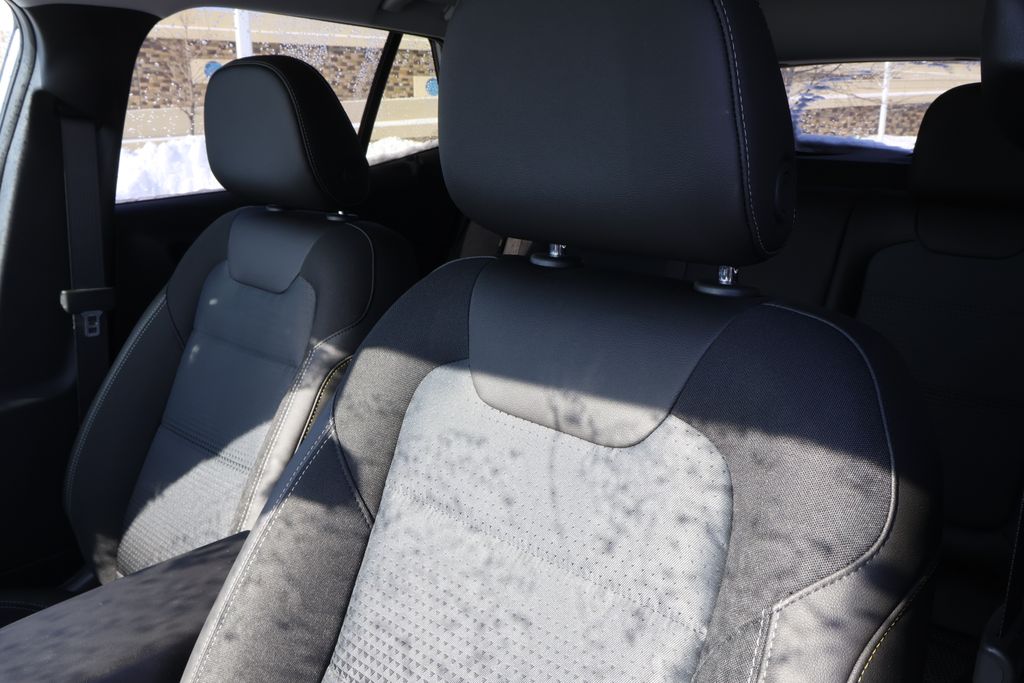 Thumbnail: 2026 Chevrolet Trax - 15