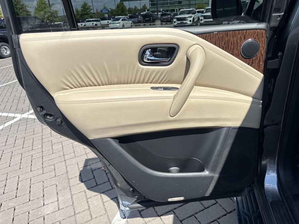 Used 2019 Gray Nissan Platinum image 23