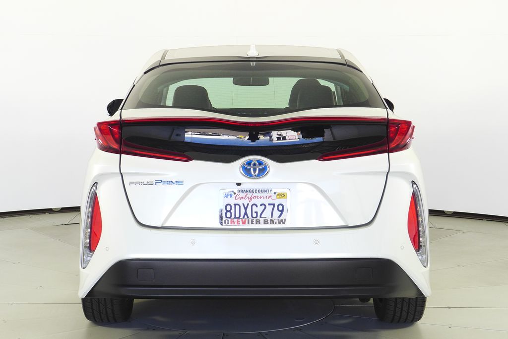 Thumbnail: 2017 Toyota Prius Prime - 8