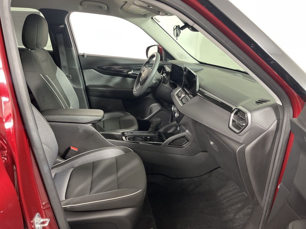 Thumbnail: 2025 Chevrolet TrailBlazer - 6